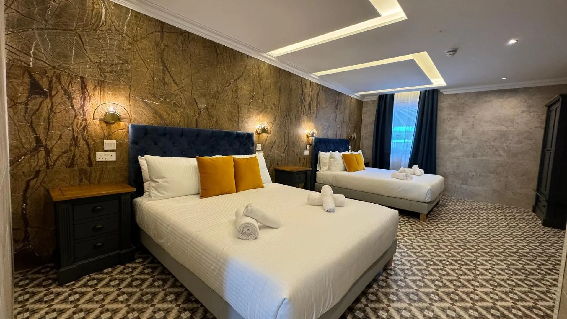 Balcony Hotel San Ġiljan