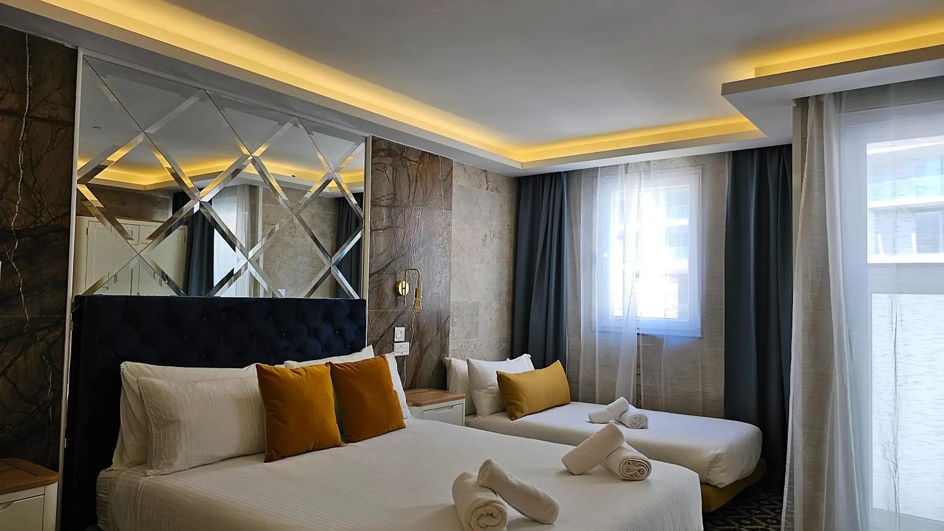 Balcony Hotel Saint Julian's