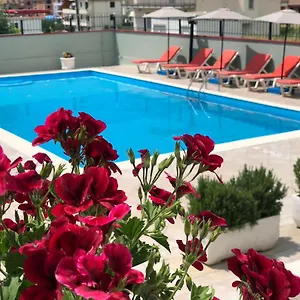 Hotel Relax &